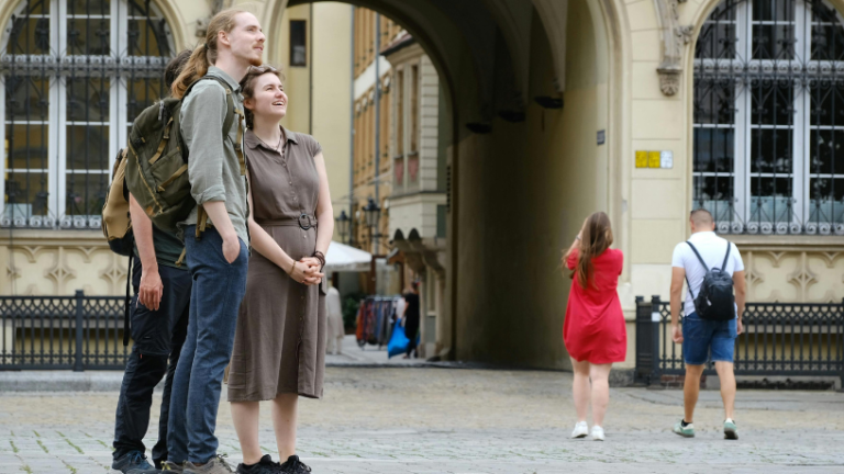 Uma Viagem no Tempo e na Cultura