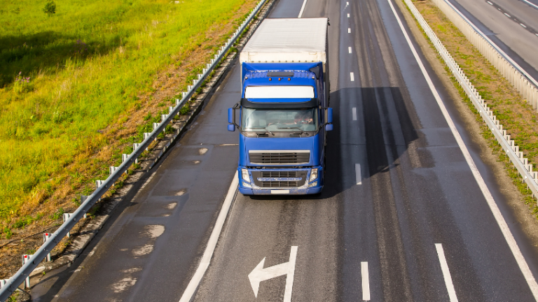 Como escolher a empresa ideal para transportar cargas sensíveis exige critérios rigorosos de segurança, tecnologia e rastreabilidade — diferenciais que a Avantec Transportes domina.